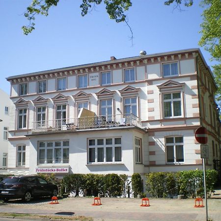 Отель Haus Troja Росток Экстерьер фото